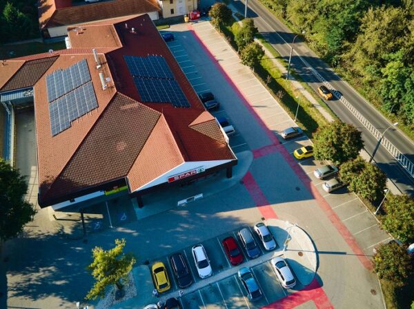 spar napelemes beruházás