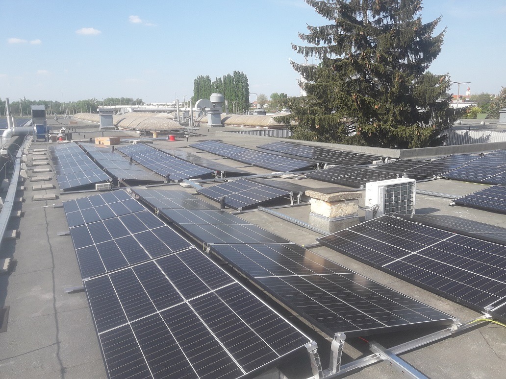 Hödlmayr napelempark győr