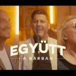 együtt a bárban